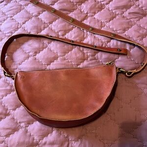 Lyons Leather Crossbody Bag